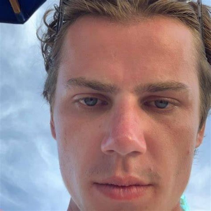 Unveiling Félix Lefebvre's Partner: Insights into His Personal Life