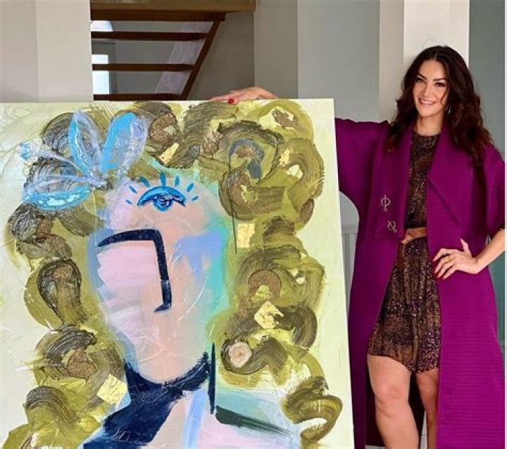 Unveiling the Life of Sophie Brussaux: The Artist, Mother, and Influencer
