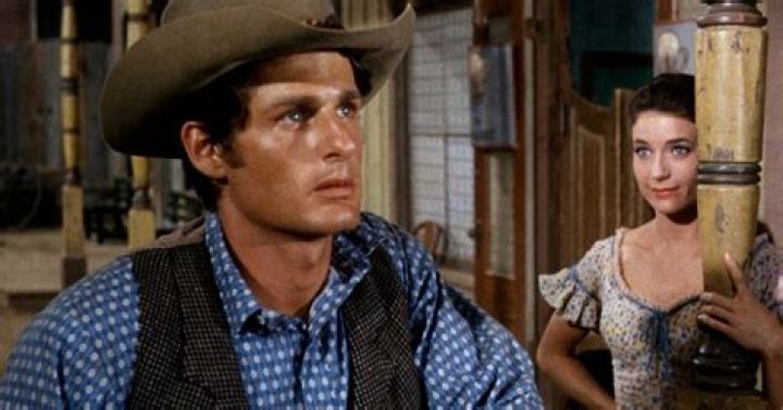 Watch Gunsmoke Online: Your Ultimate Guide to Streaming the Classic Western
