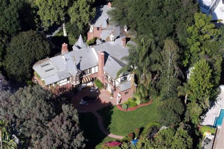 Where Does Janet Jackson Live? A Deep Dive into the Life and Residences of the Iconic Artist