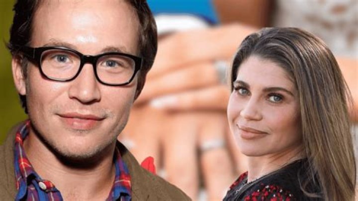 Who is Jonathan Taylor Thomas' Wife? His Secret Love Life Explored